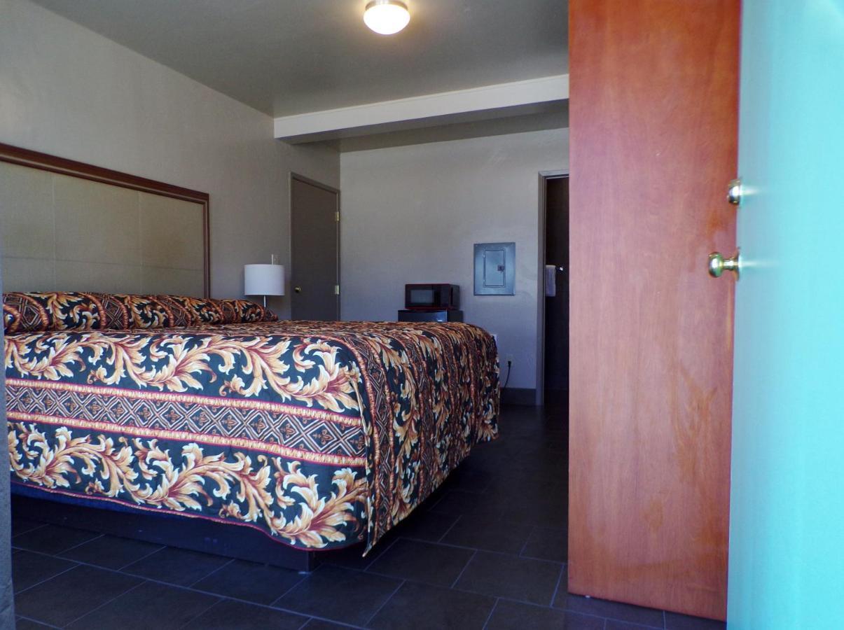 Cypress Tree Motel Каюкос Екстер'єр фото