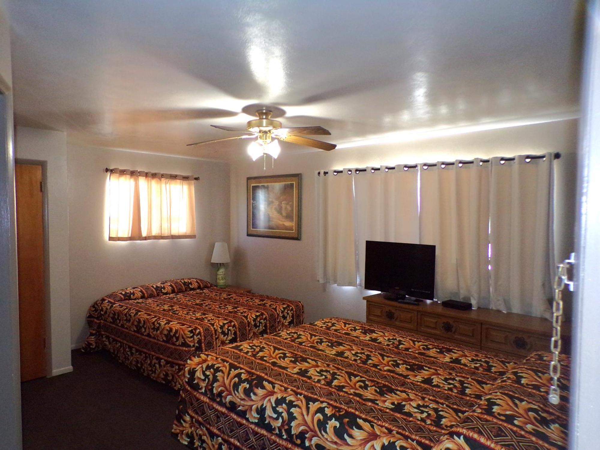 Cypress Tree Motel Каюкос Екстер'єр фото
