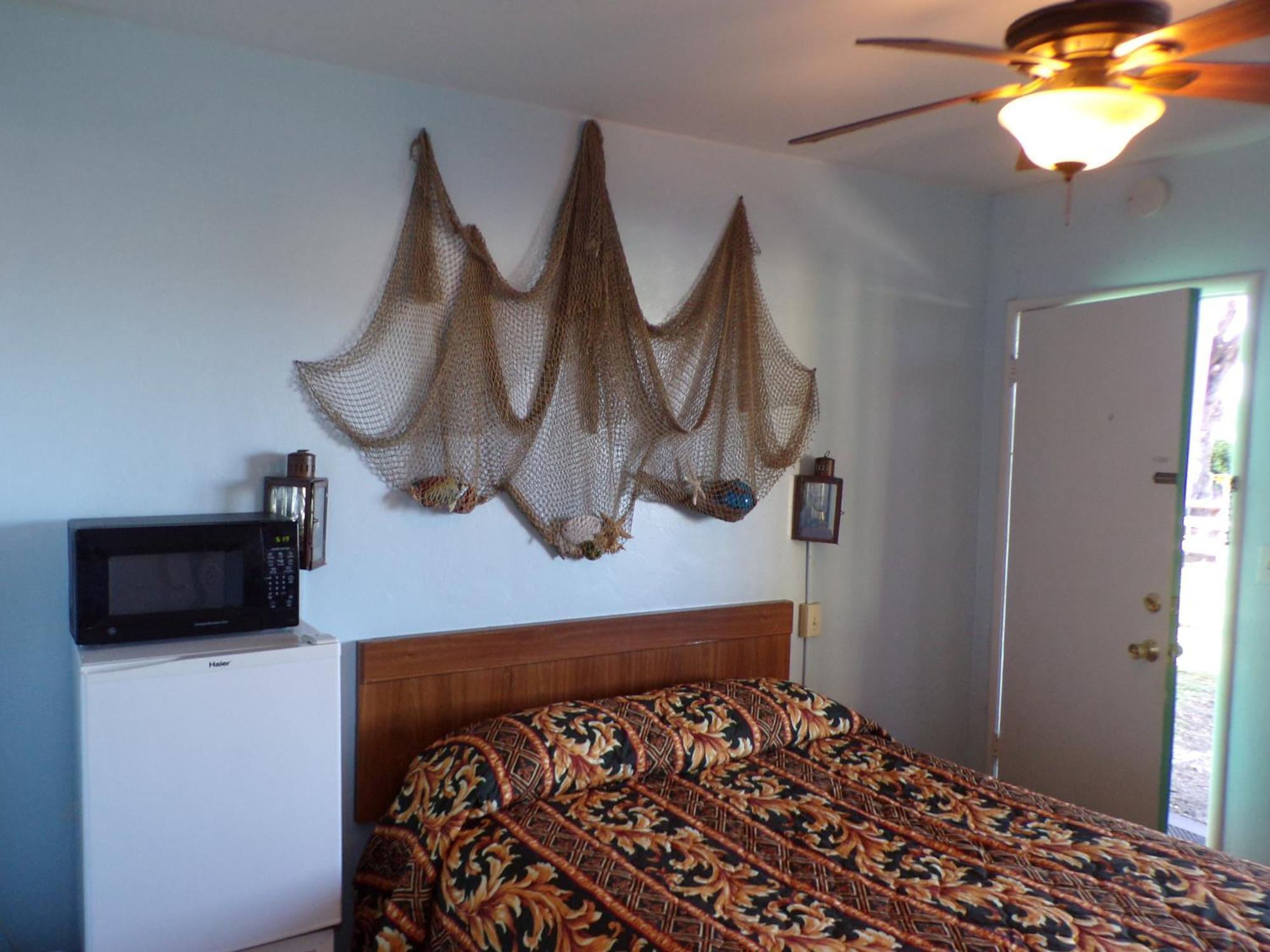 Cypress Tree Motel Каюкос Екстер'єр фото